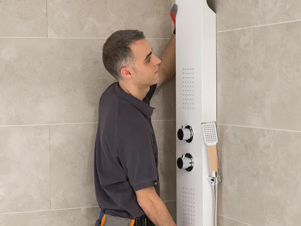 Instalación de combinado o columna de ducha